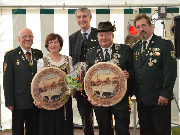 Majest�ten 2015/16