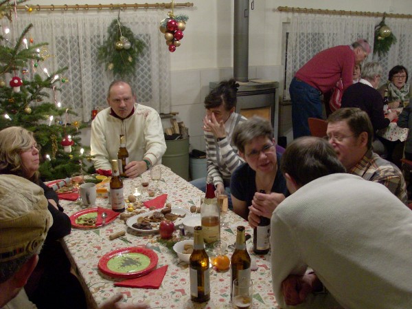 Volles Haus beim Weihnachtsschie�en